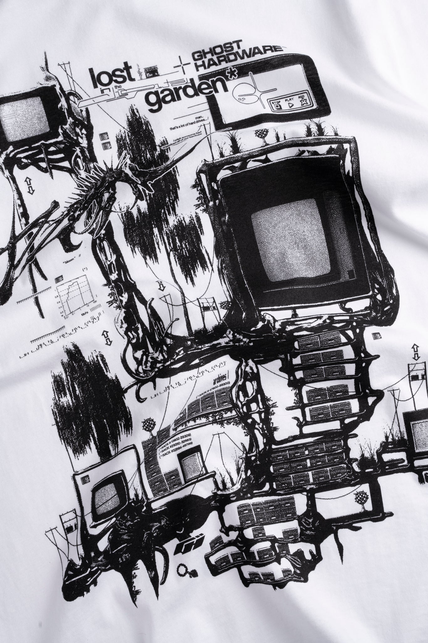 Archives [ basic ] Tee