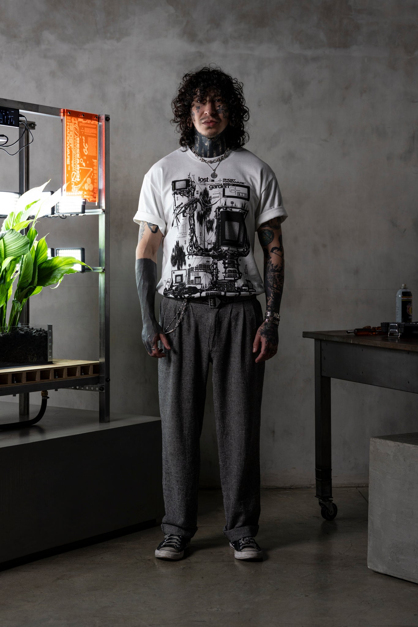 Archives [ basic ] Tee