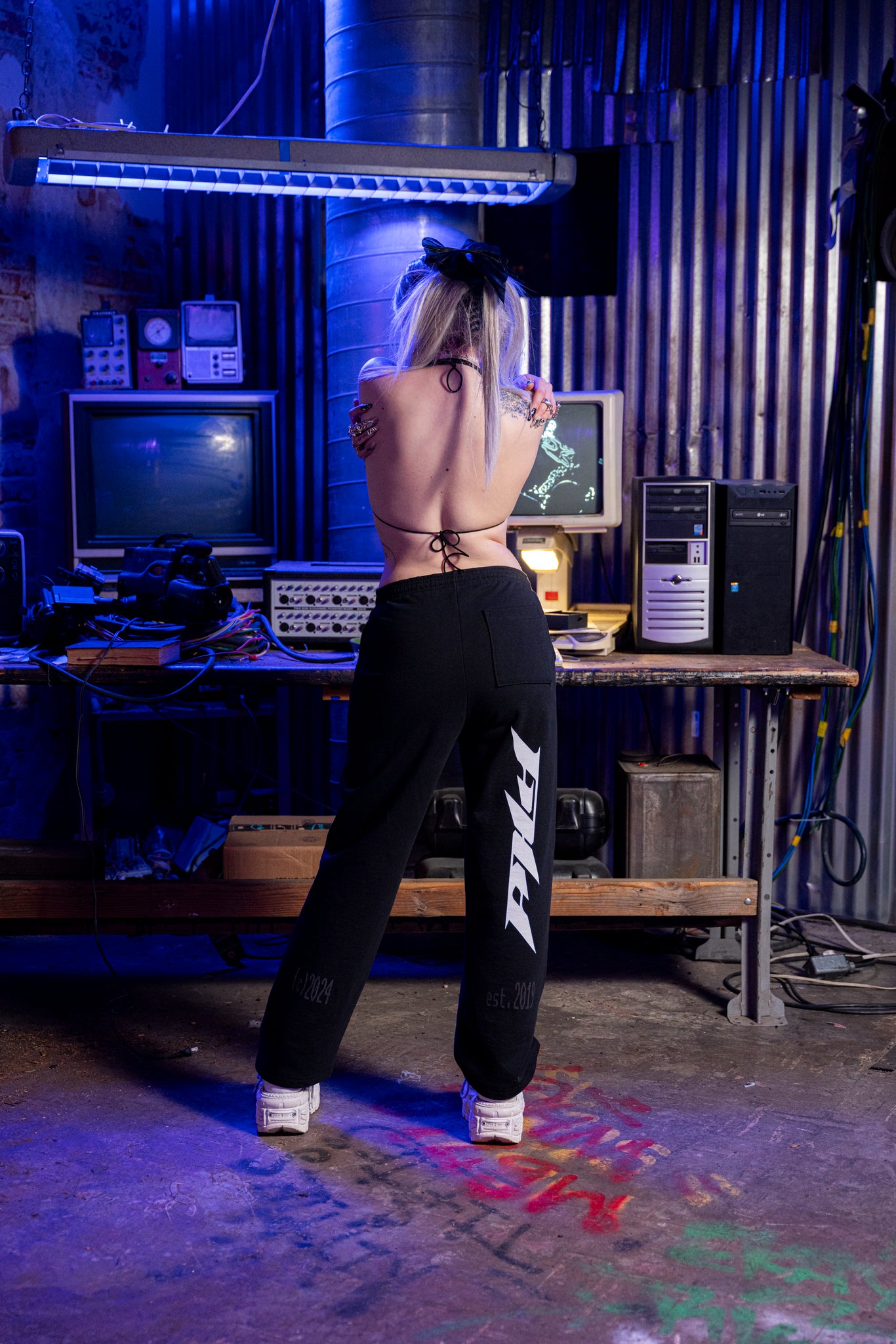 (Void) Straight Sweatpants