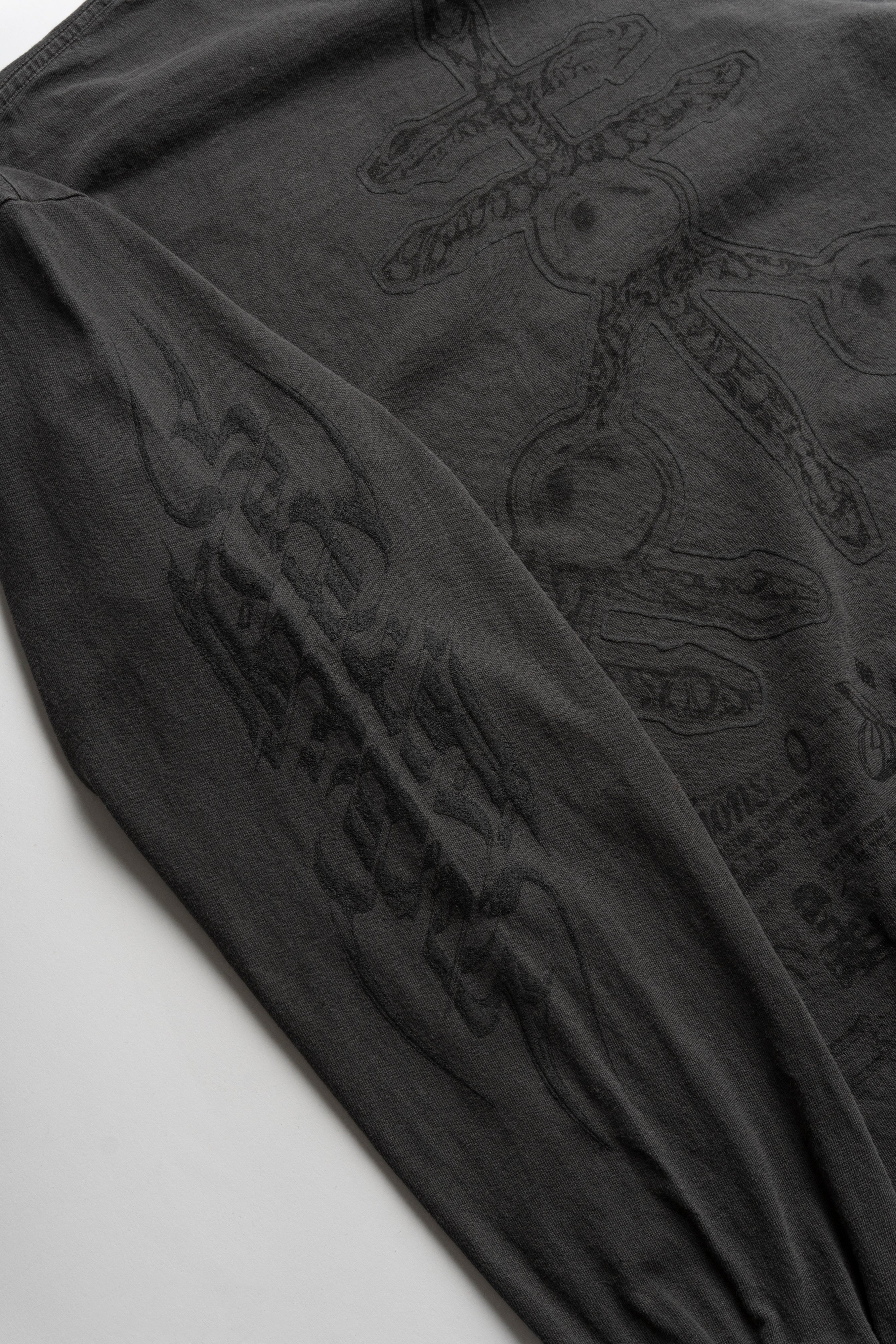 Confession L/S [ patch ] Tee