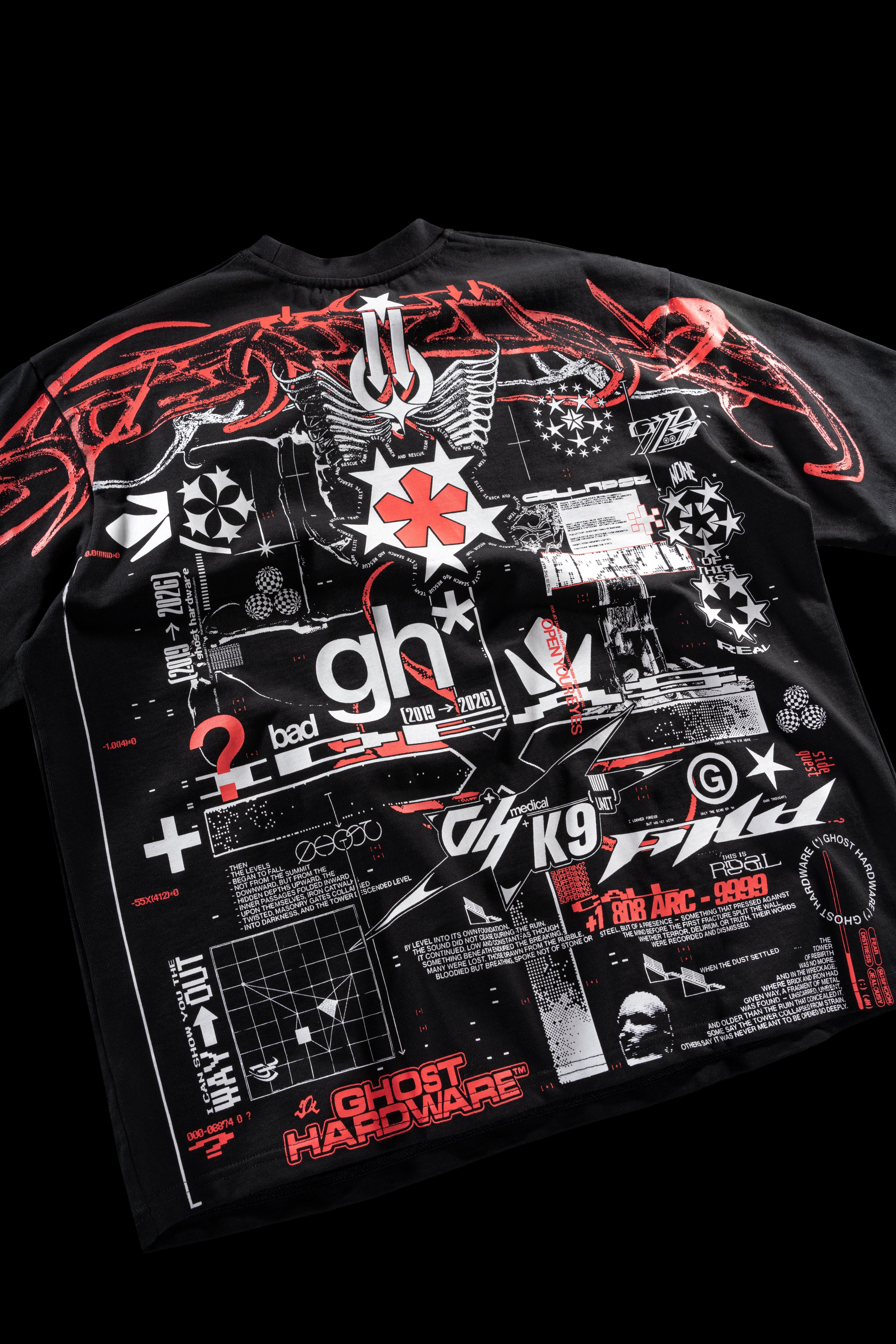 Collapse [ A3 ] Tee